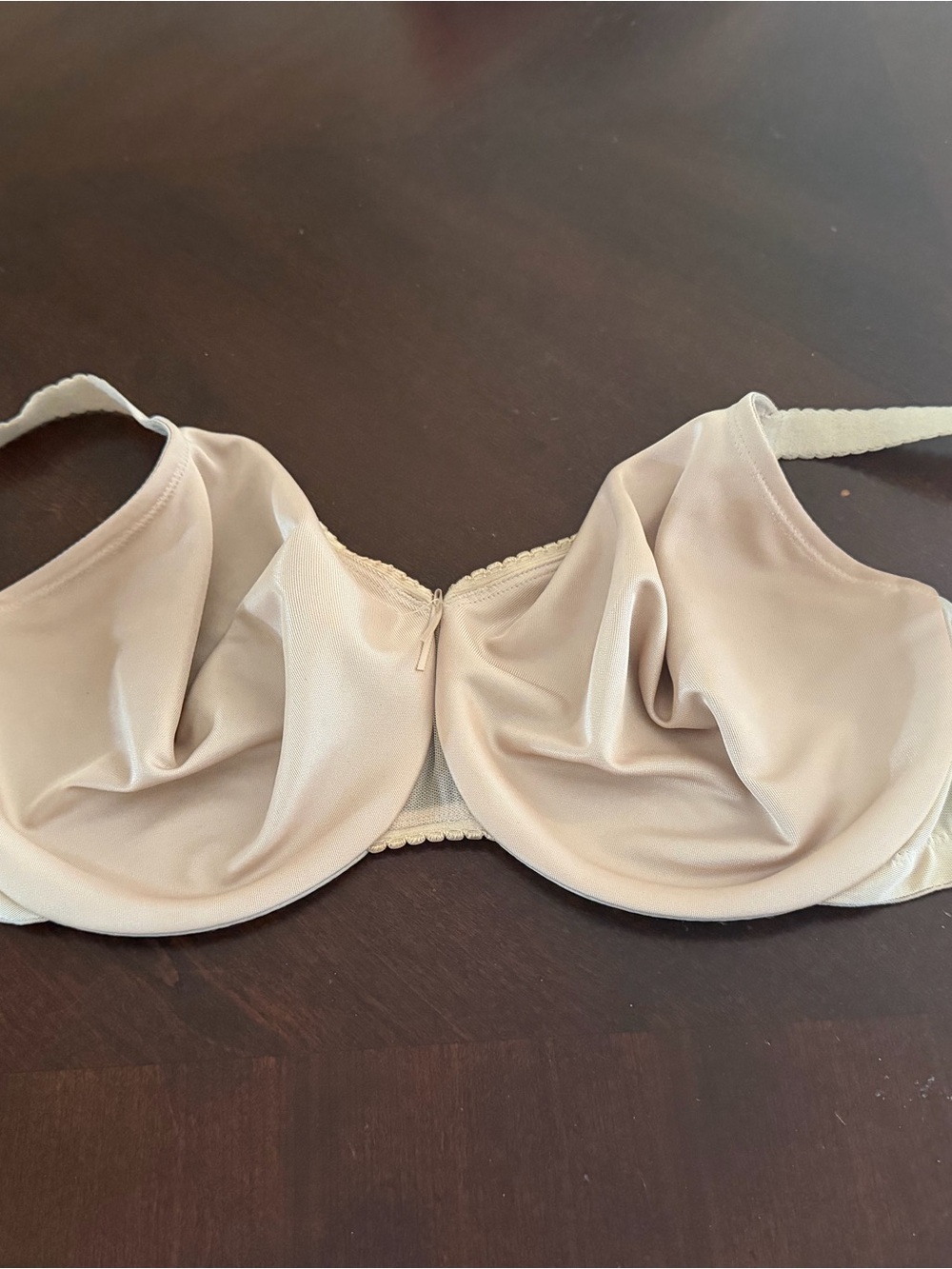 Wacoal  Smooth minimizer Underwire Bra in Nude